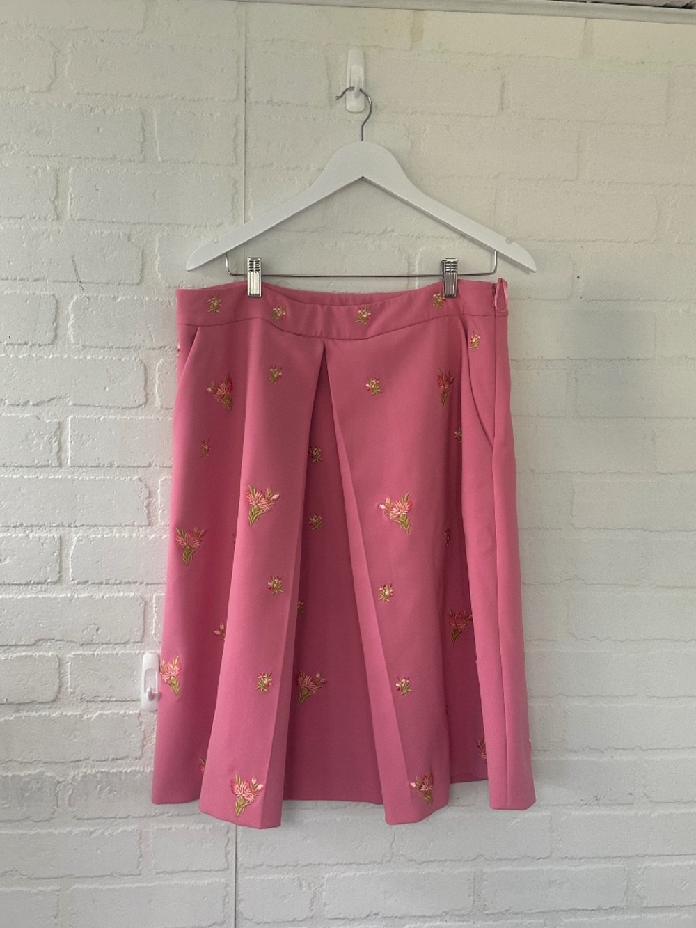 MOSCHINO pink skirt